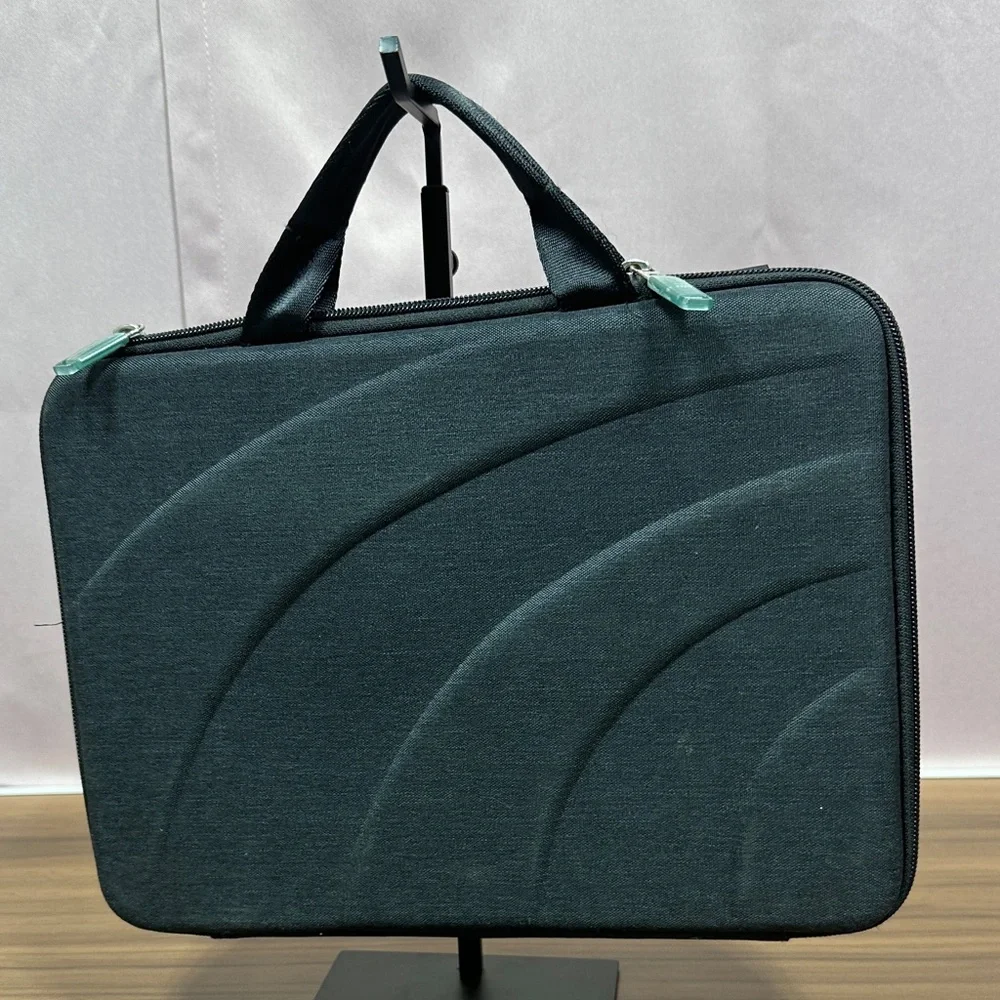 UZBL protective carrying