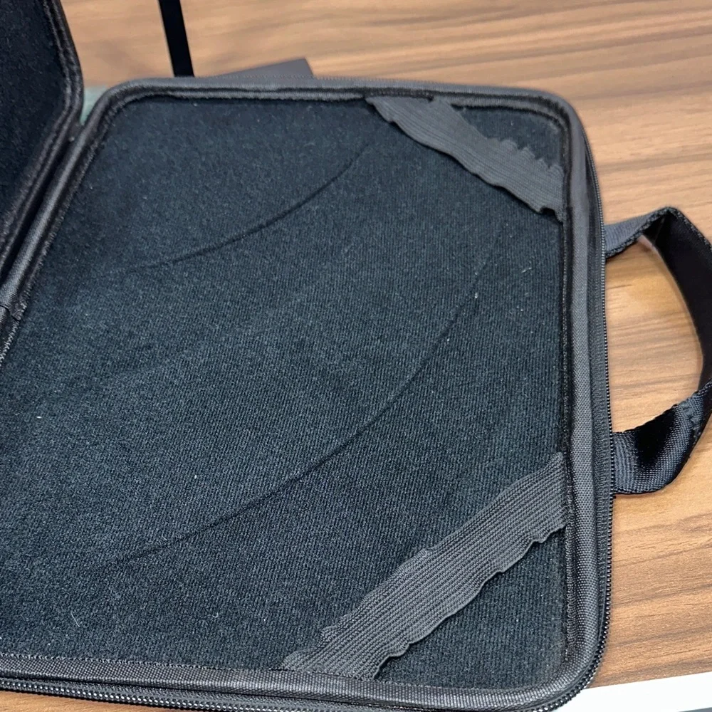 UZBL protective carrying
