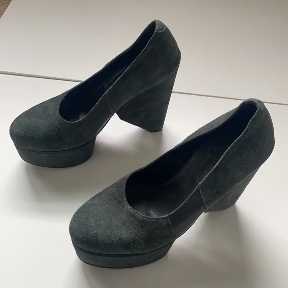 Surface To Air‎ Designer Platform Grey Suede Pumps Size 37