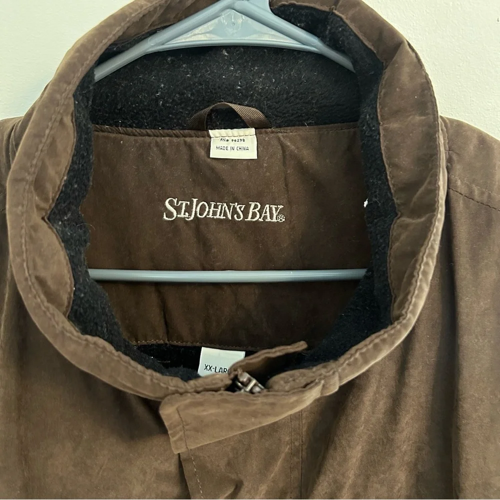 St. Johns Bay interior brown