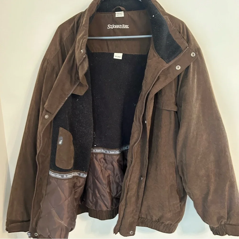 St. Johns Bay thicker interior brown