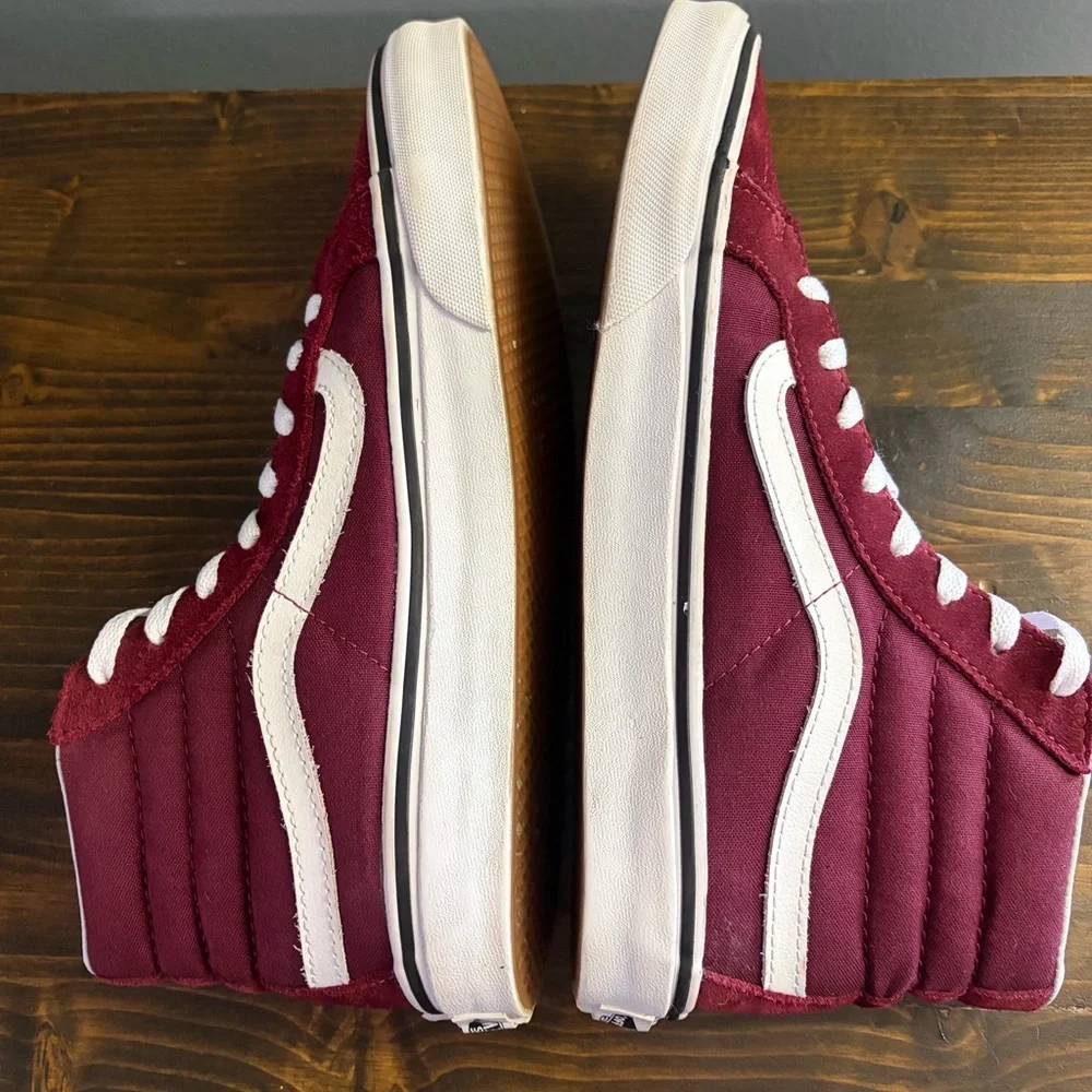 Vans SK8-HI Men's High-Top Sneakers - Burgundy and White Men’s 8.5 Women’s 10