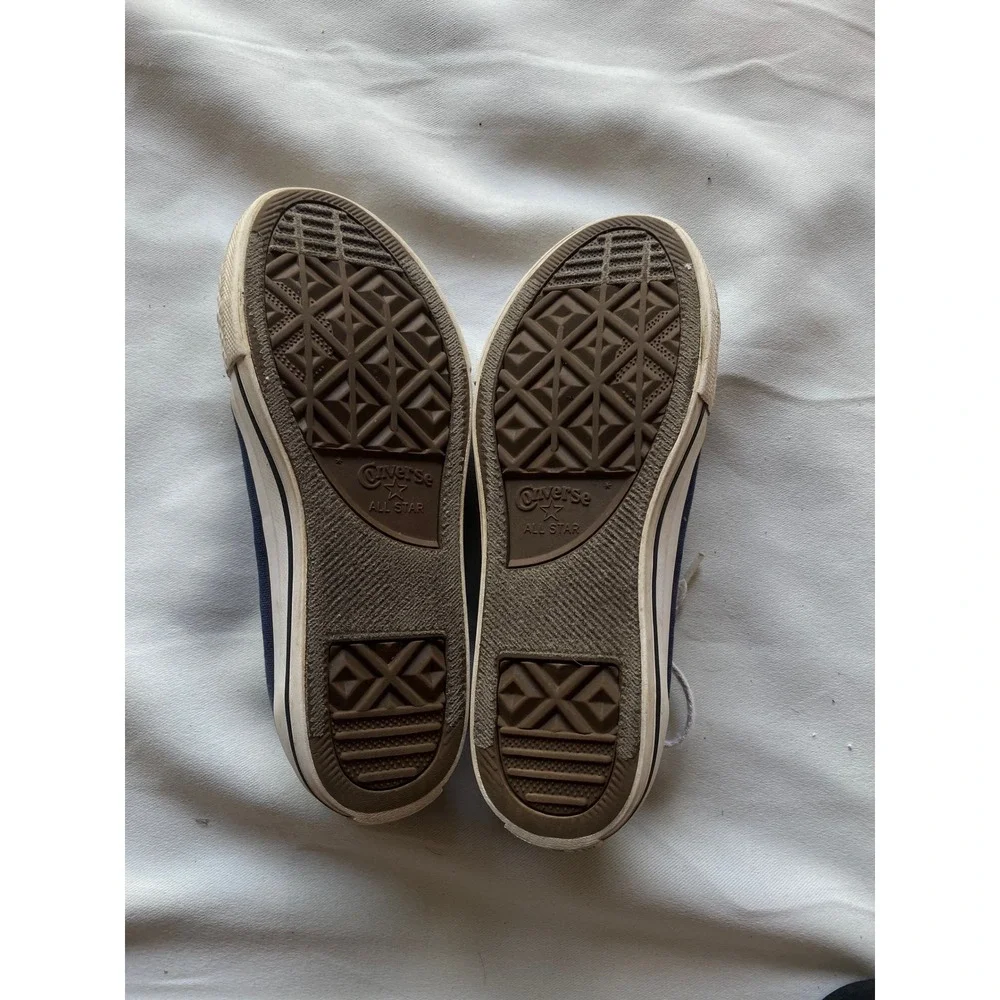 Converse good preowned