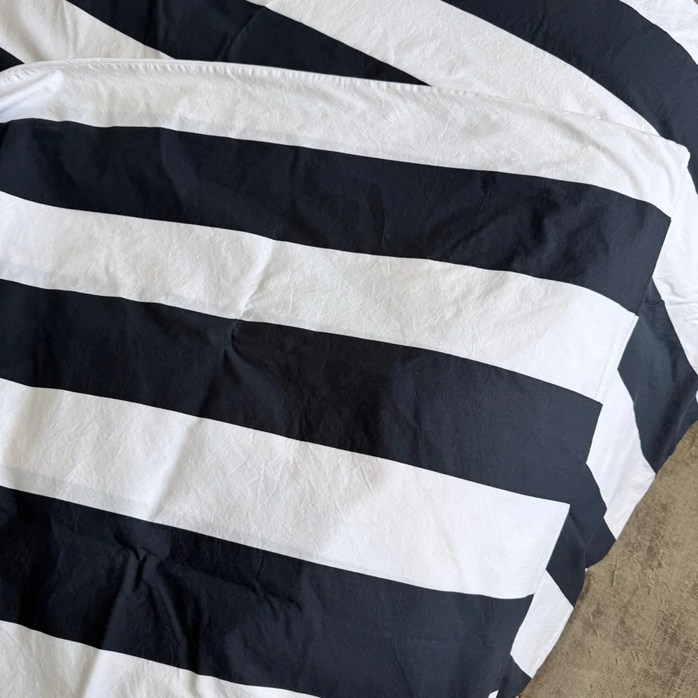 Pottery Barn Teen Circus Stripe Duvet Twin Size Black White