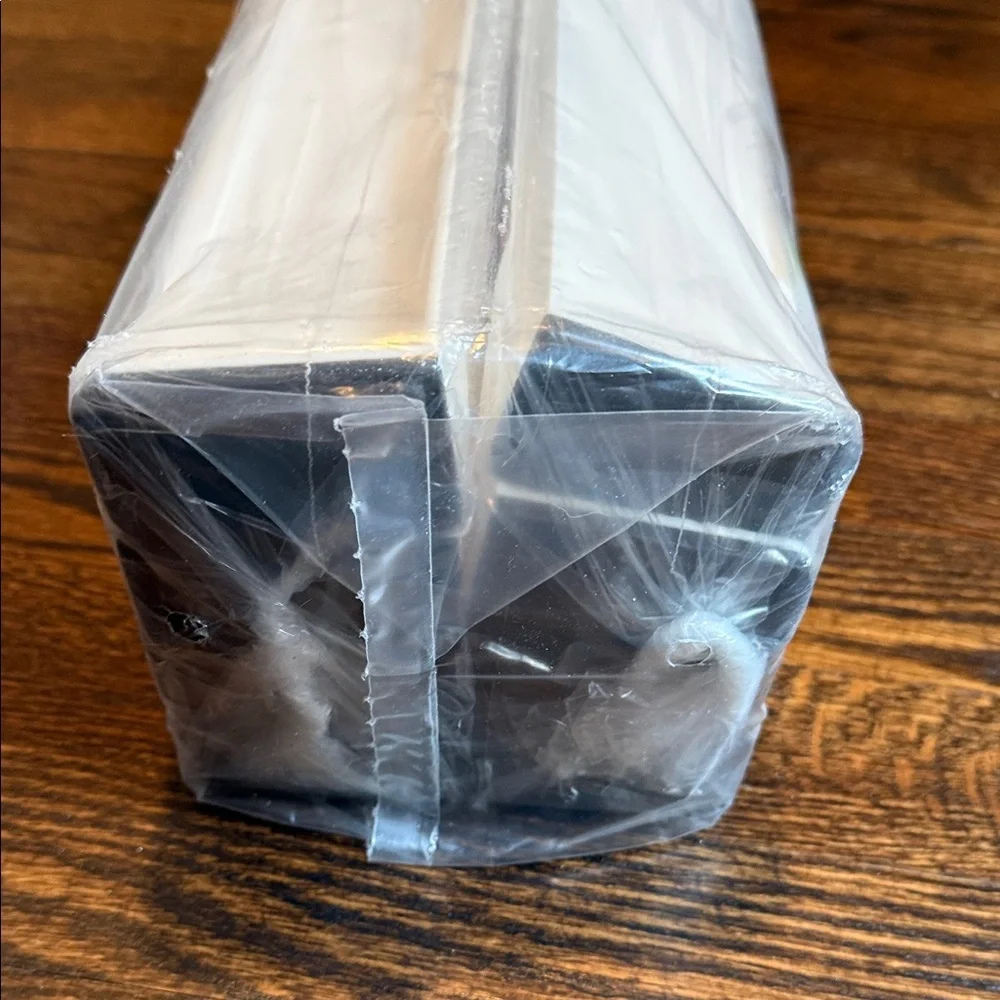 NWT M. Design expandable adjustable drawer divider foam ends