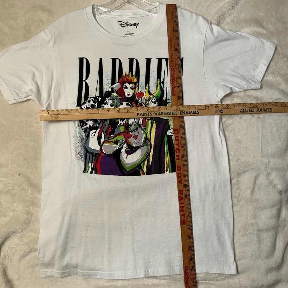 👻✨🧚🏽‍♂️ Disney “Baddies” cotton T-shirt size medium