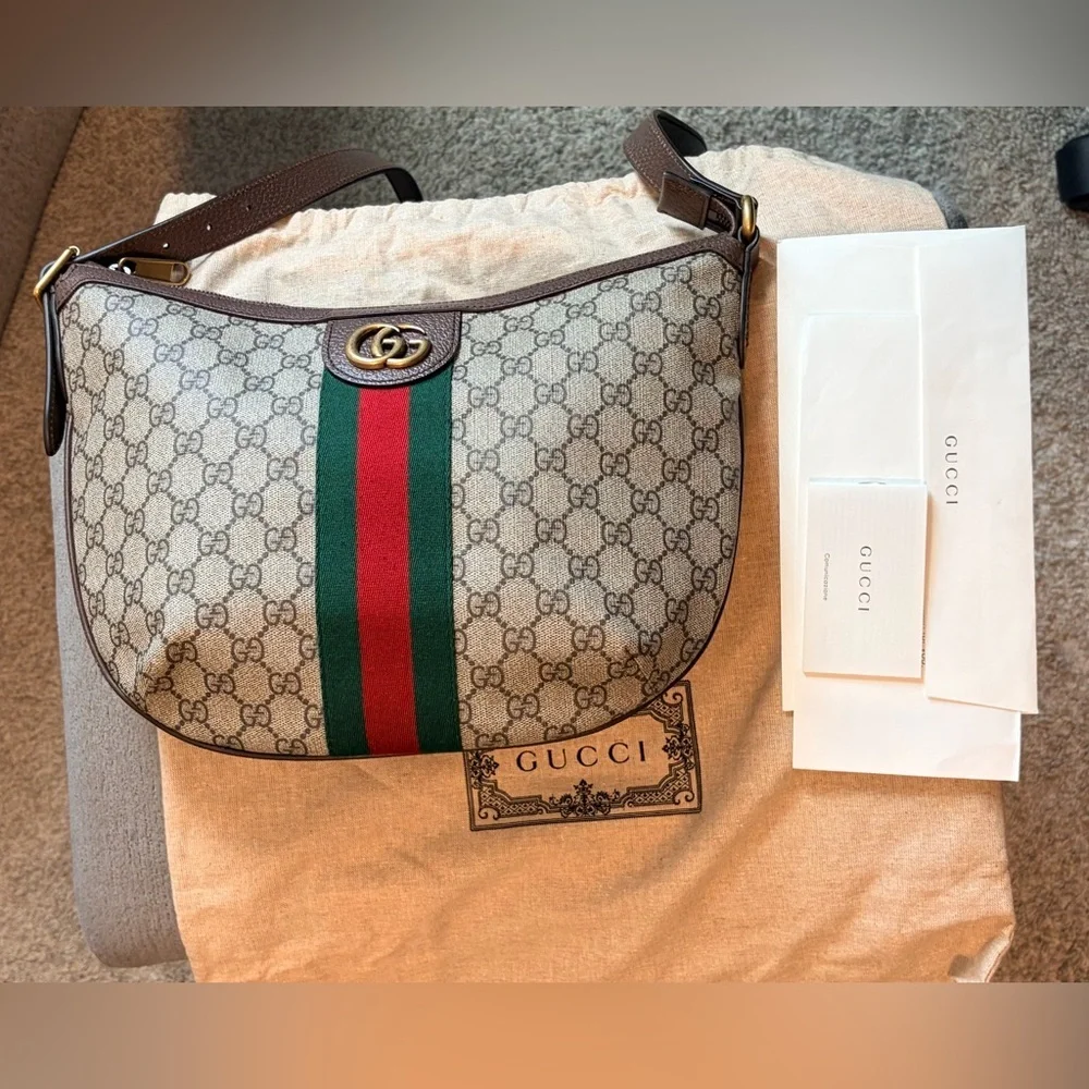 Gucci authentic please as