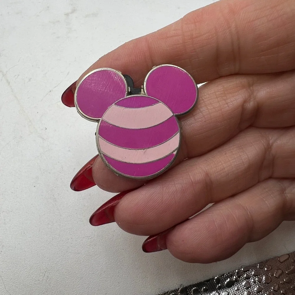 Disney Cheshire Cat Mickey Head Trading Pin