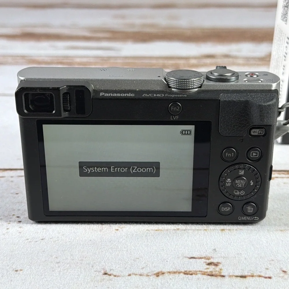 Panasonic Lumix DMC-ZS50 Digital Camera Silver Lens Error w/ Battery & Charger