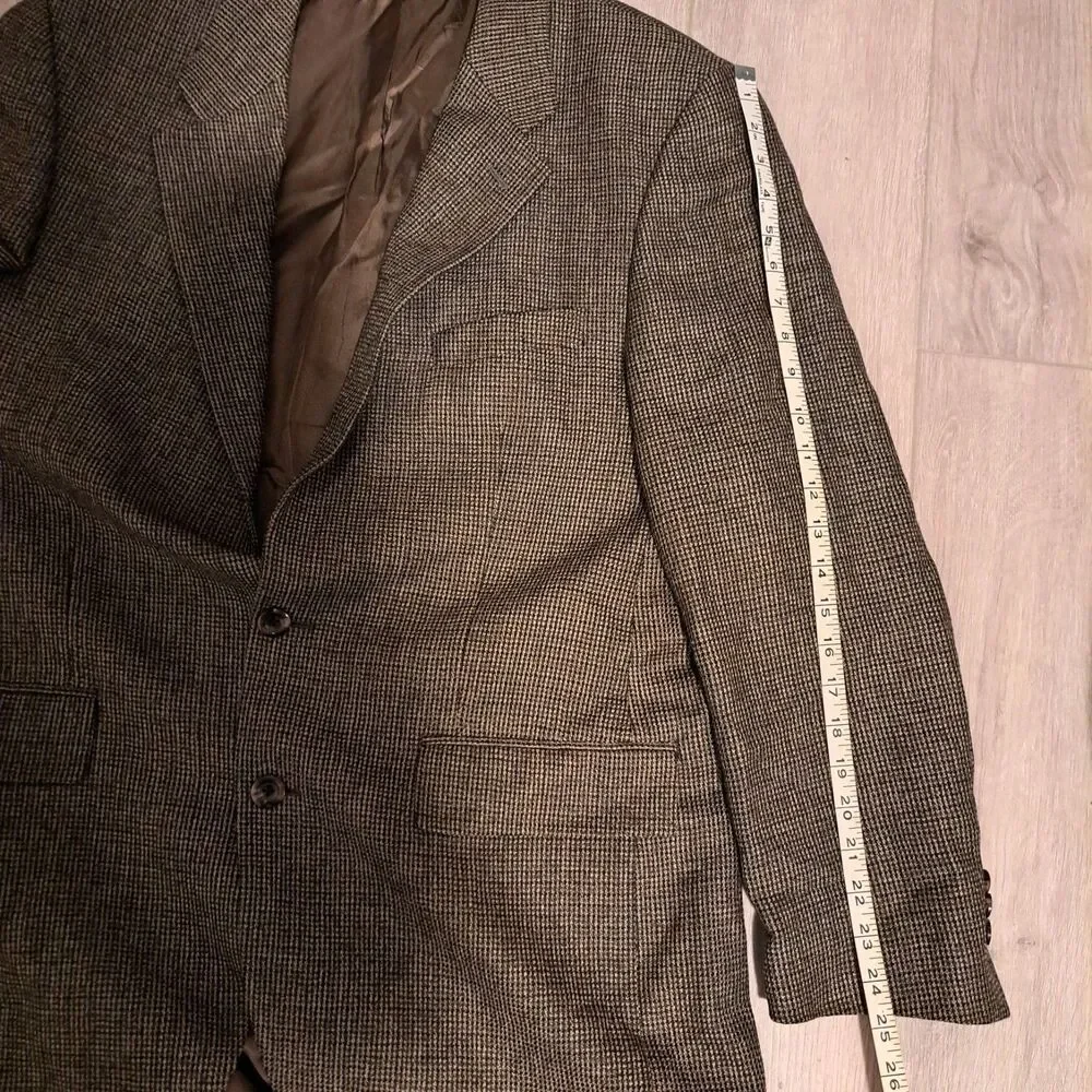 Ralph Lauren inches purchasing front