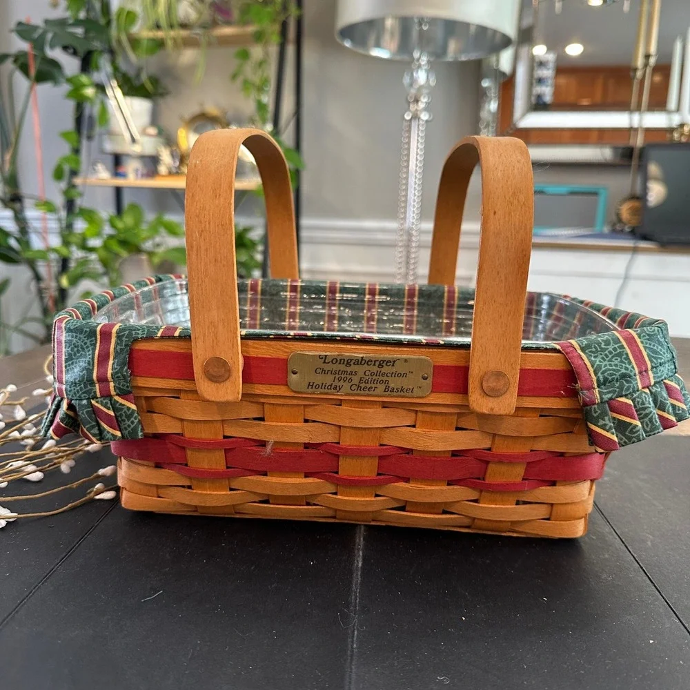 Vintage Longaberger 1996 Holiday‎ Cheer Basket With Handles and 2 Plastic Liners