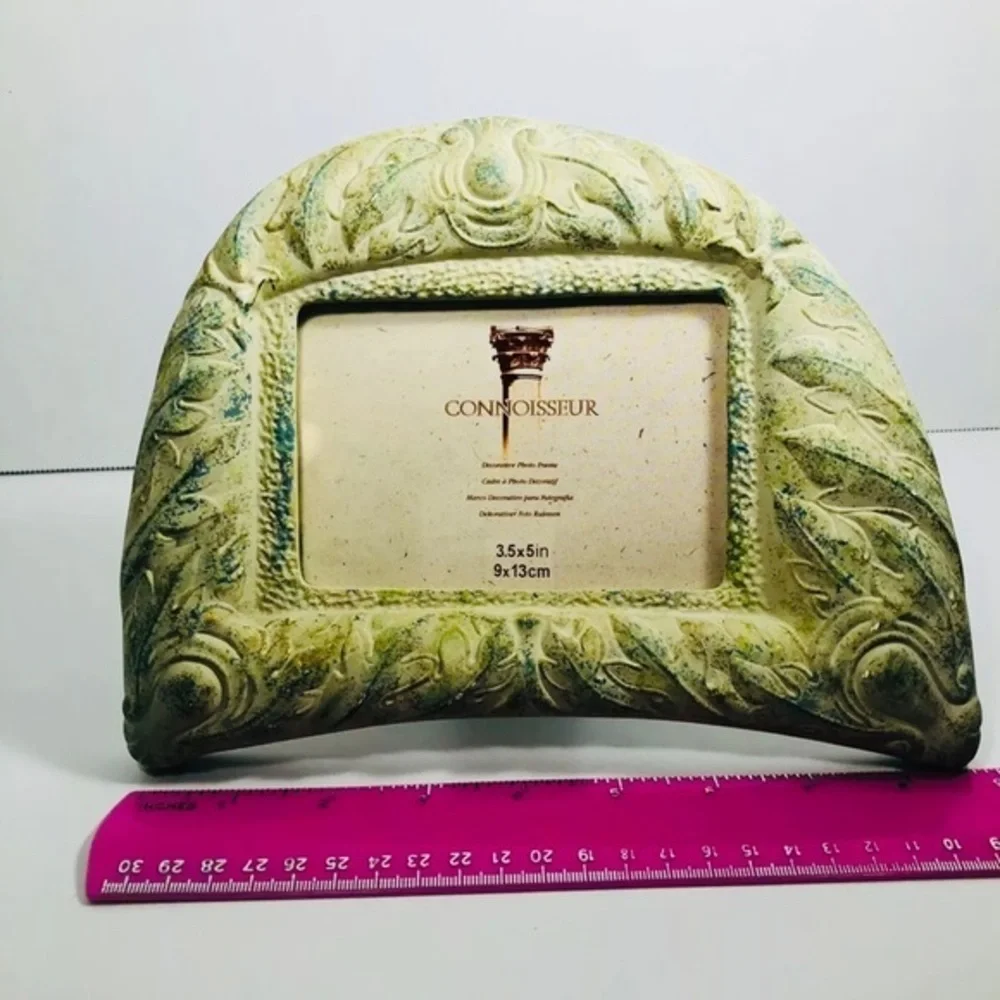 Connoisseur frame ceramic