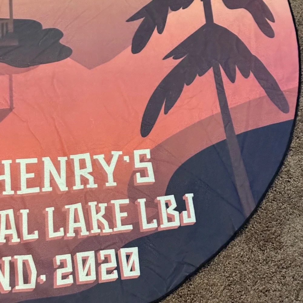 Unbranded round beach