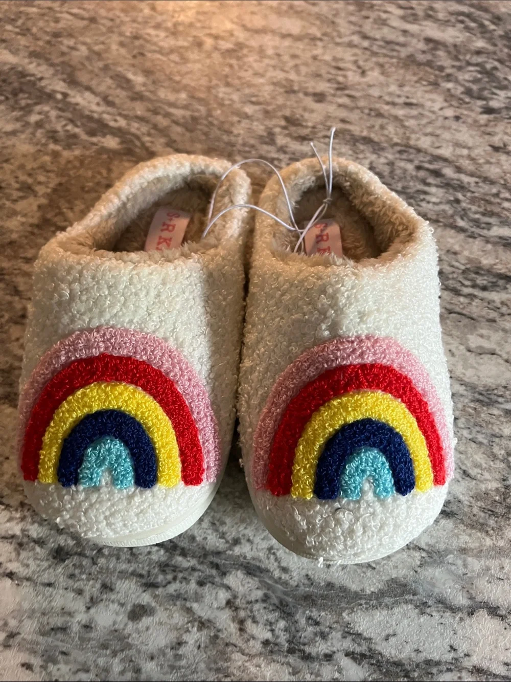 Cozy Girls Cream Rainbow Slip-On Slippers NIP Size 12 toddler