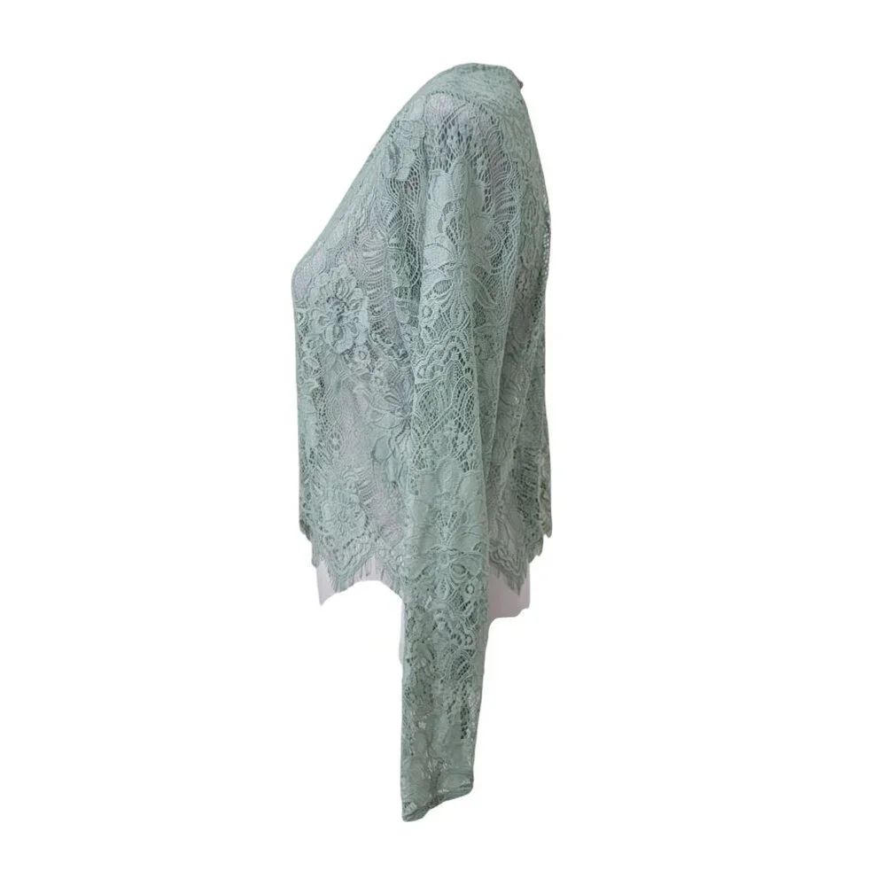 Forever 21 Size M Mint Green Lace Long Sleeve Crop Blouse