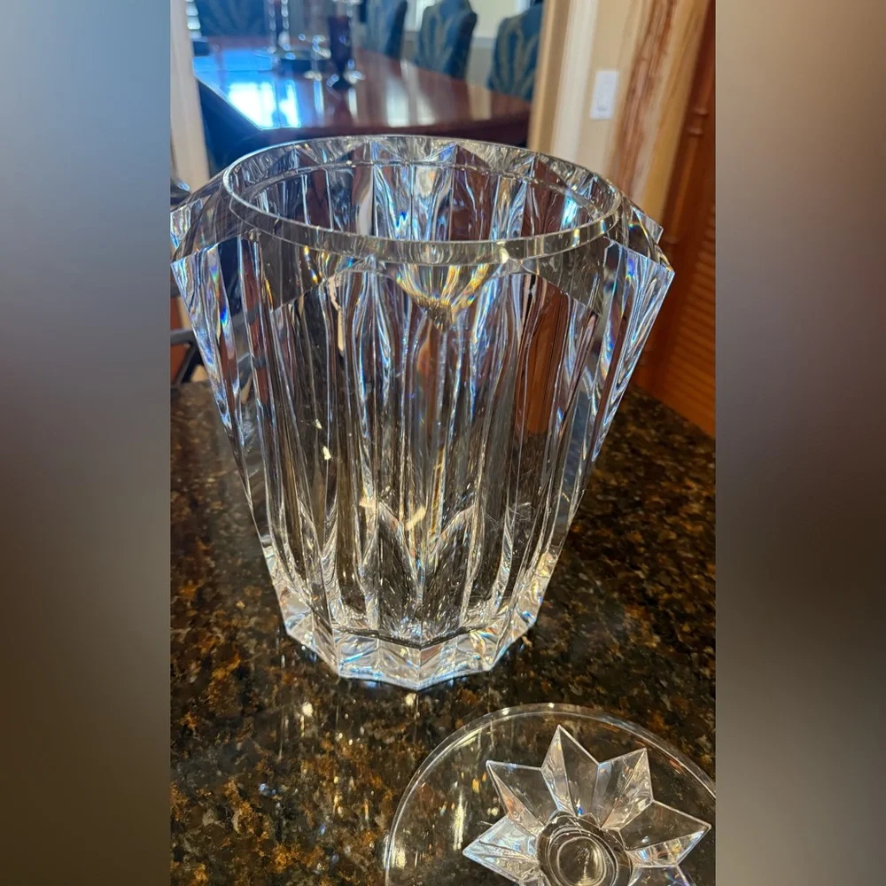 Vintage Judith Kruger Grainware Lucite Ice Bucket with Starburst Lid