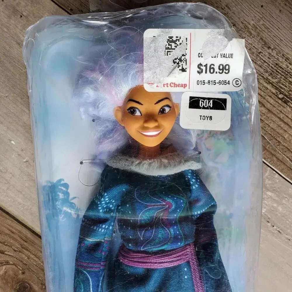 DISNEY Raya And The Last Dragon SISU Fashion Doll 11