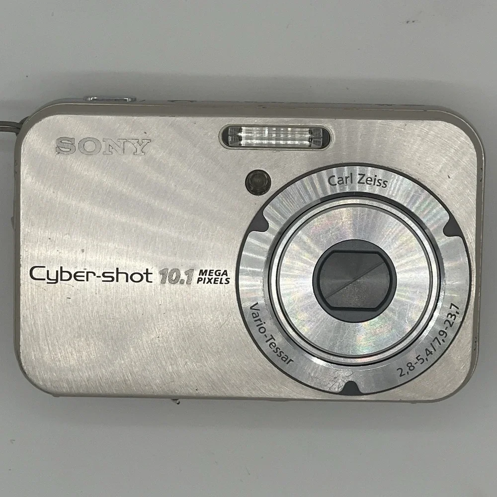 Sony Cyber-shot DSC-N2 10.1MP 3x Optical Zoom CCD Digital Camera - PARTS ONLY