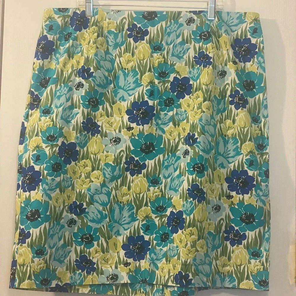 Talbots Blue and Green Floral Pencil Skirt