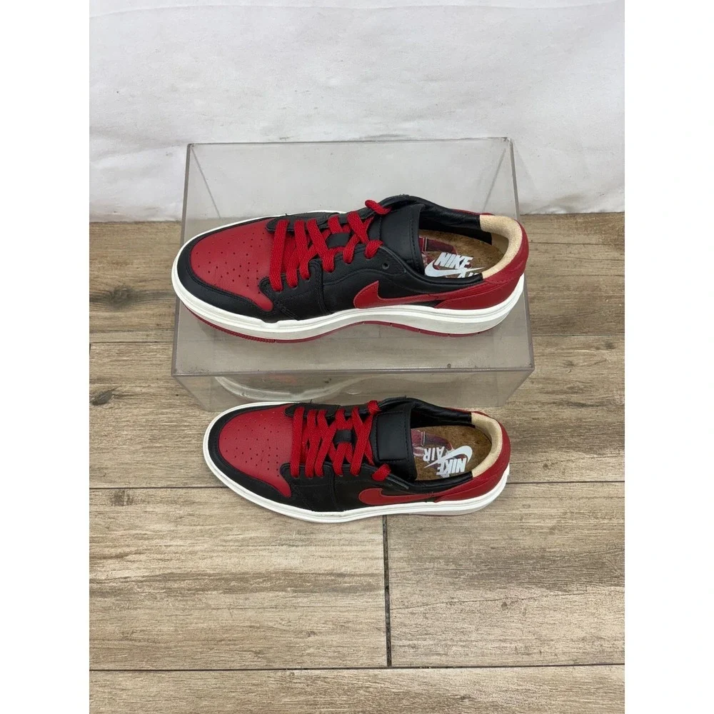 Air Jordan color red
