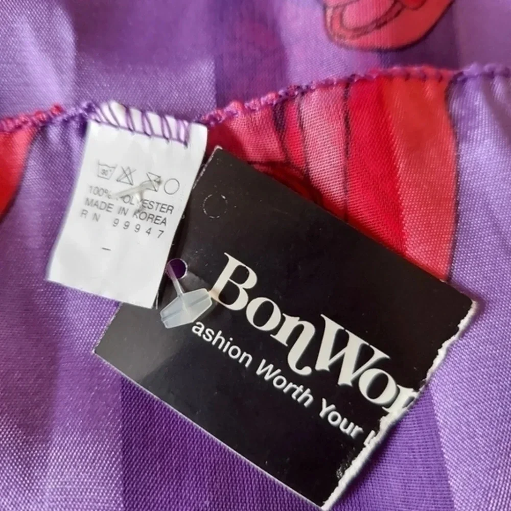 Bon Worth Red Hat‎ Society Rectangular Scarf