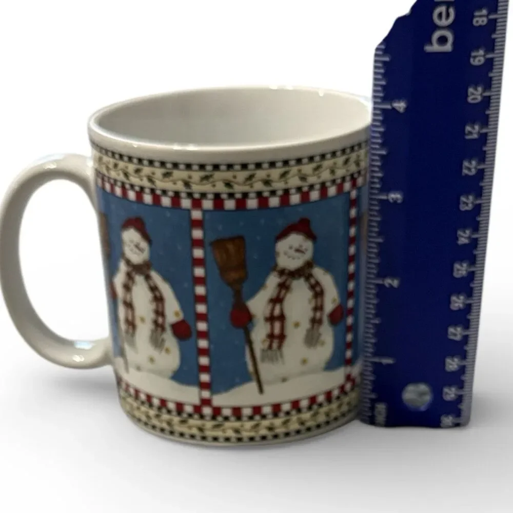 Debbie Mumm **contains mugs