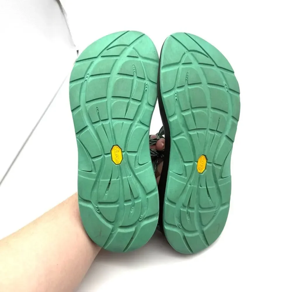 Chaco sandal strappy