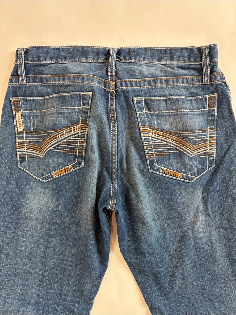 Cinch Ian Straight-Leg Jeans in Medium Blue Wash