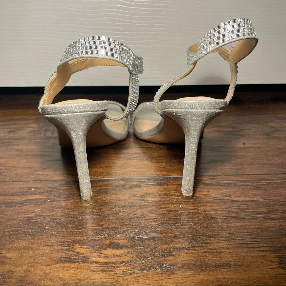 Maripe Silver Strappy‎ Sandals With Block Rhinestone 3.5”Heel Size 8