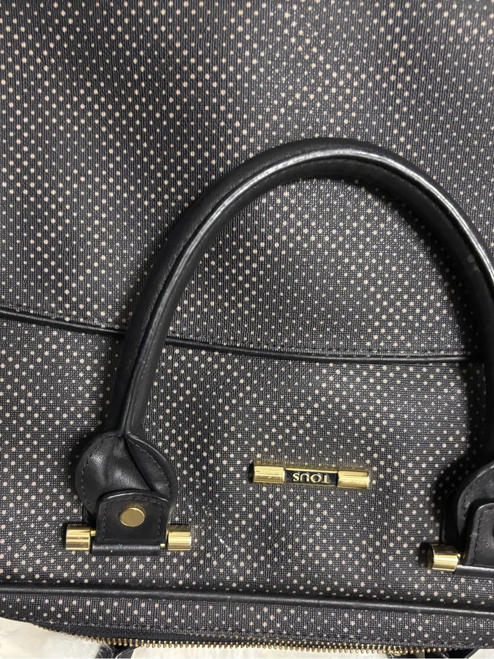 Tous comfortable tone