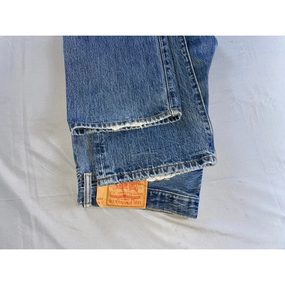 Levis this sharp