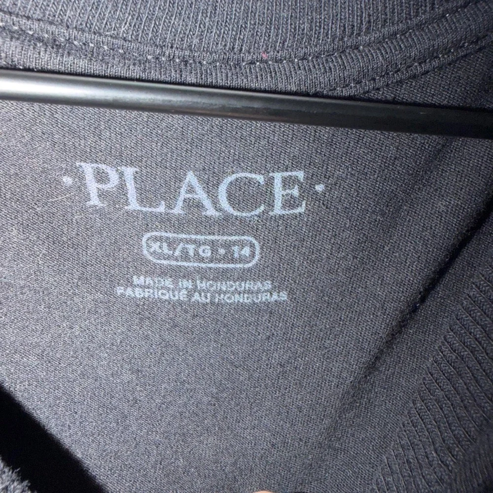 The Children's Place Graphic Tee Kids XL 14 Black Excellent Flaming Football