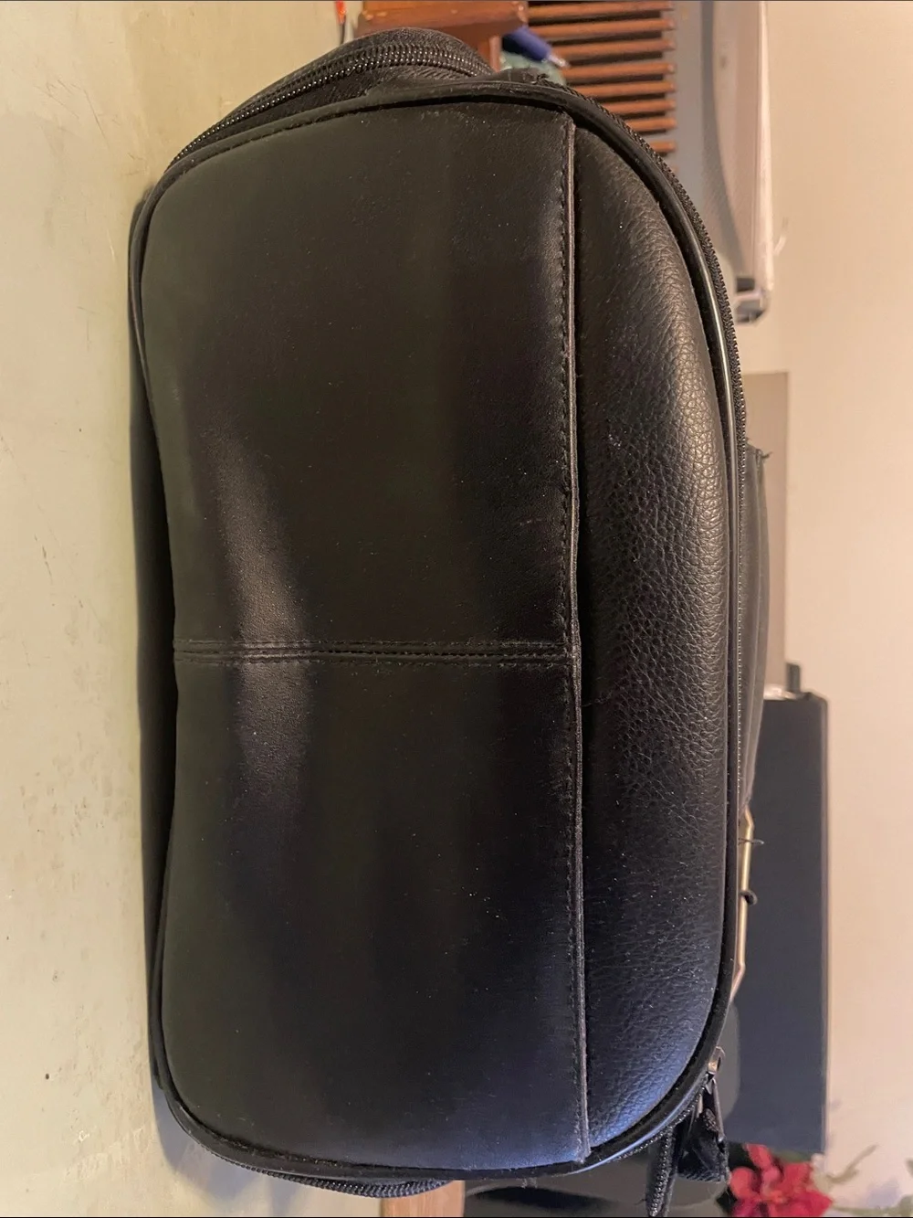 Ambico sleek black
