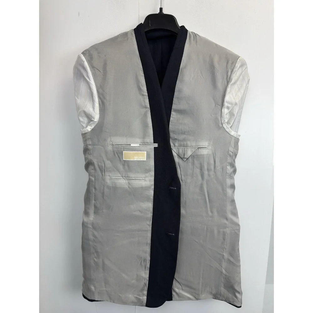 Michael Kors receive formal