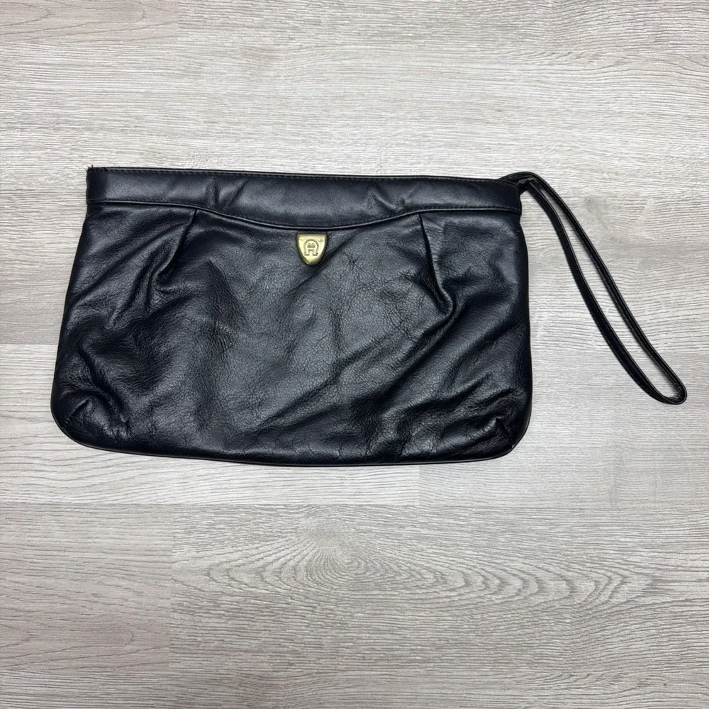 Vintage Etienne Aigner Black Leather Purse Handbag Bag Woman's Clutch Very Nice