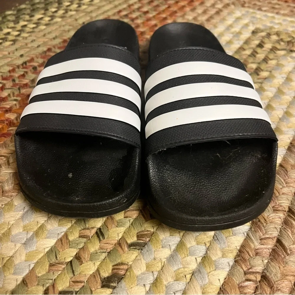 adidas slides classic