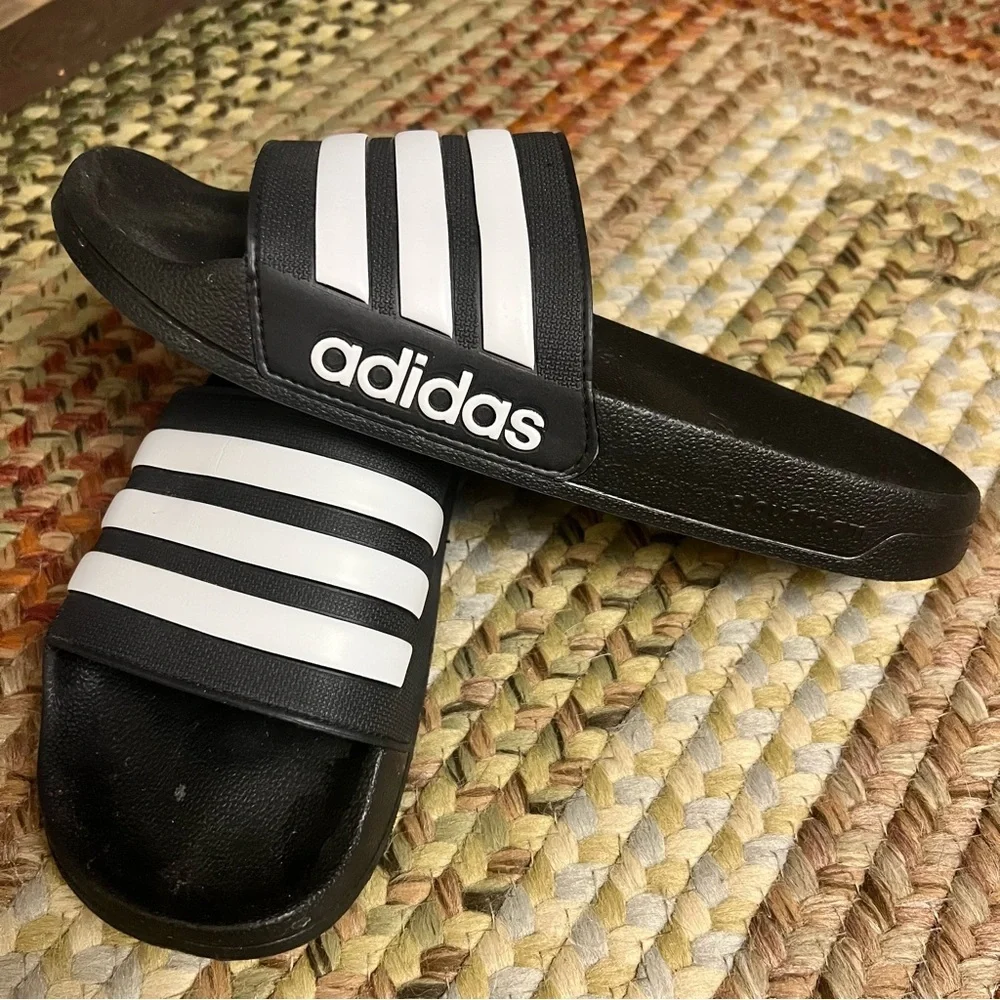 adidas slides classic