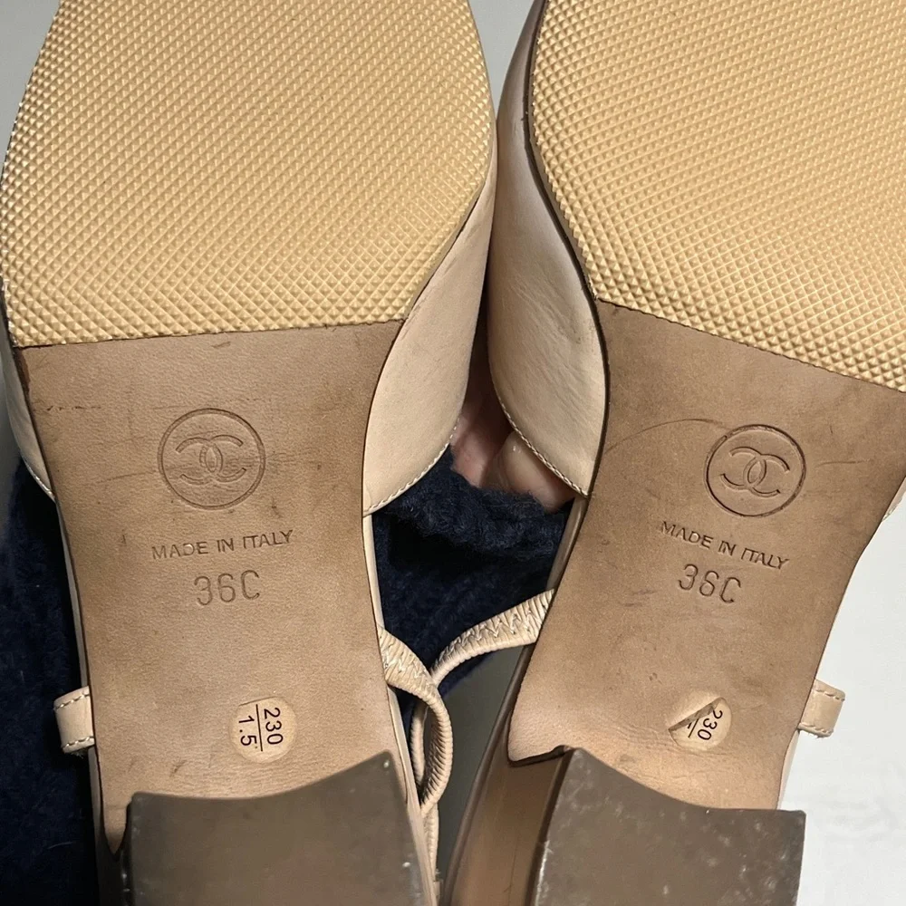 CHANEL stylish heels