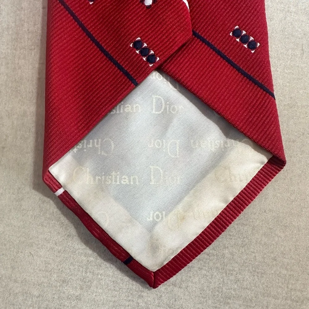 Dior tie 📐