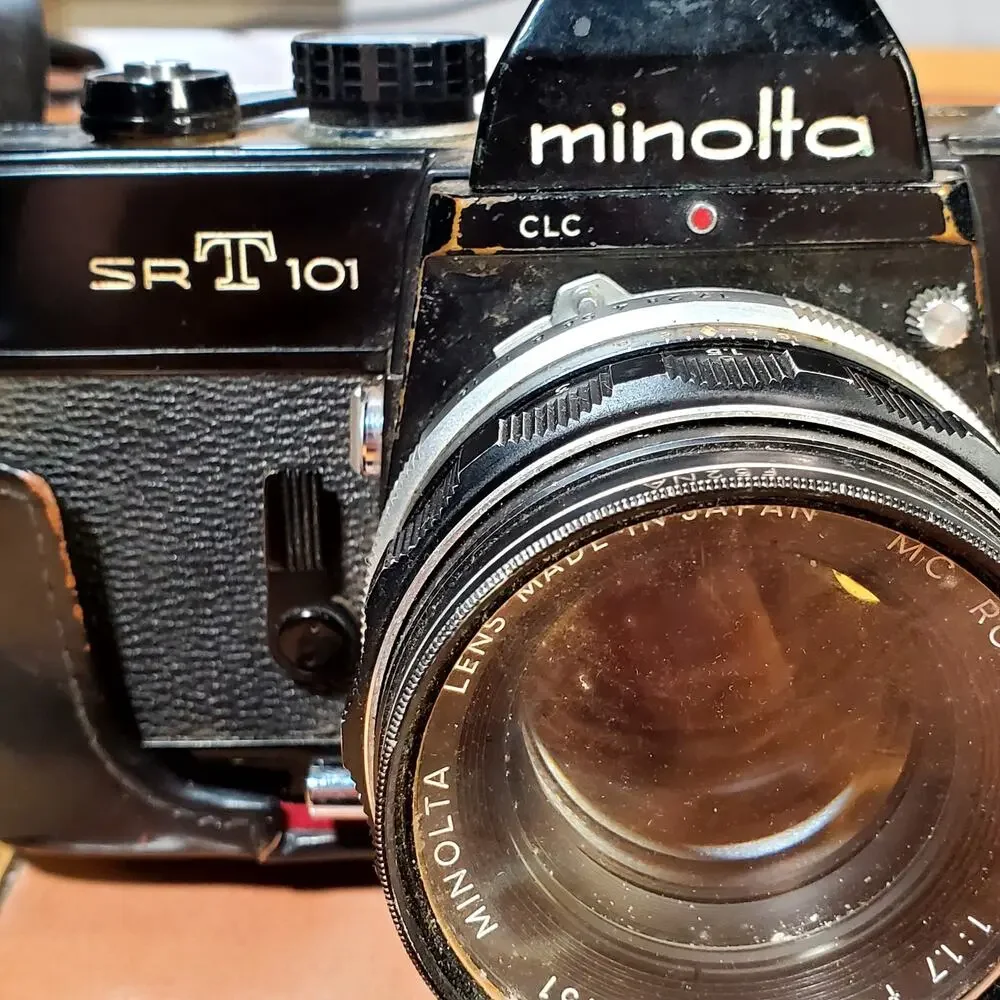 Minolta srt 101