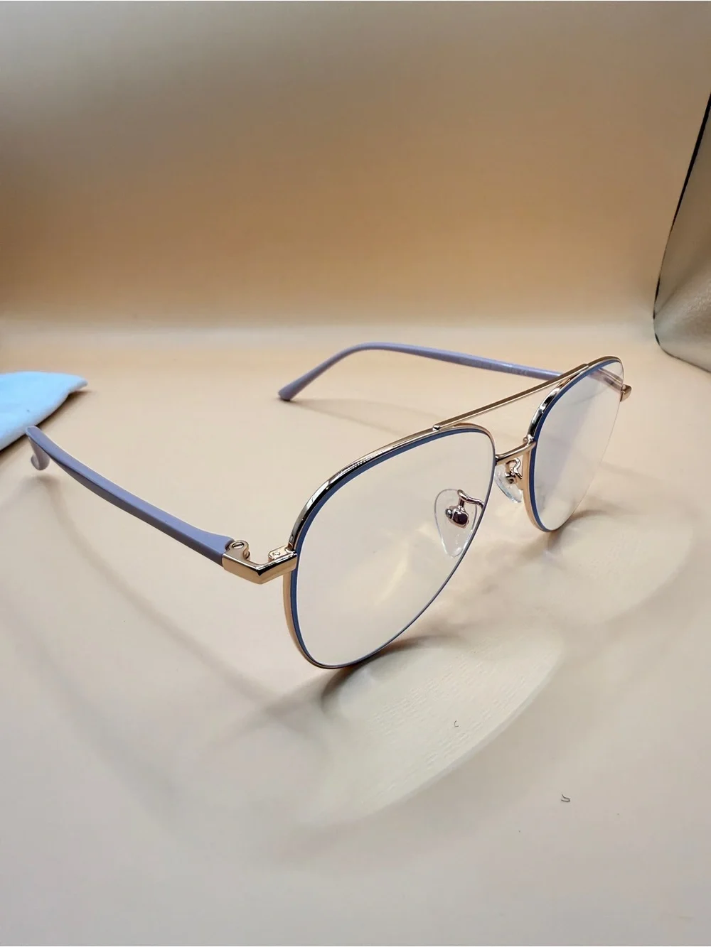 Zeelool glasses come