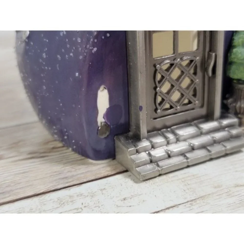 PartyLite ceramic cottage