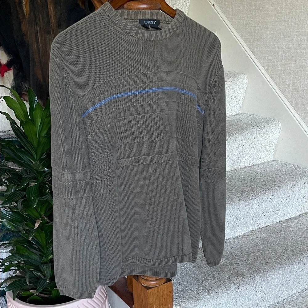 DKNY Vintage Fall Green Sweater with Blue Accent
