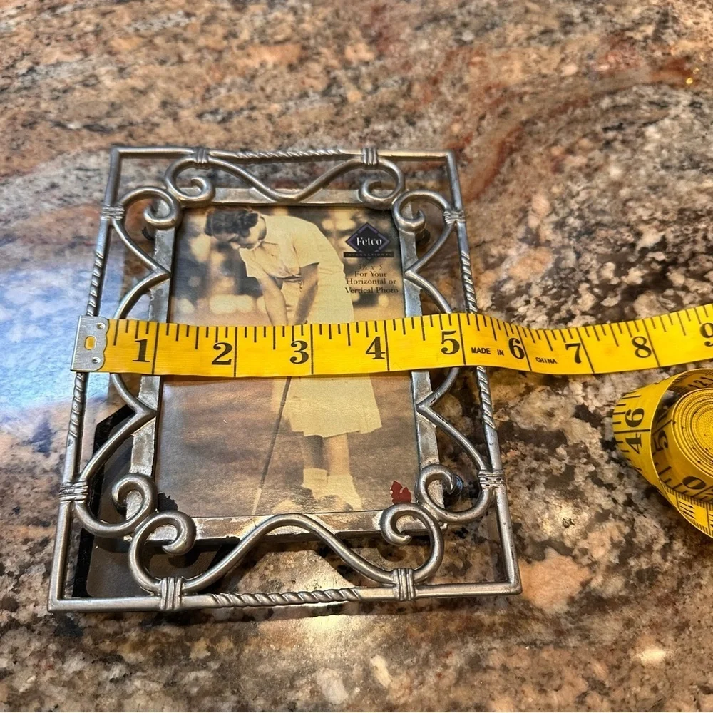 Vtg.-Style Silver Metal Free Standing Horizontal or Vertical Photo Frame 3.5 x 5