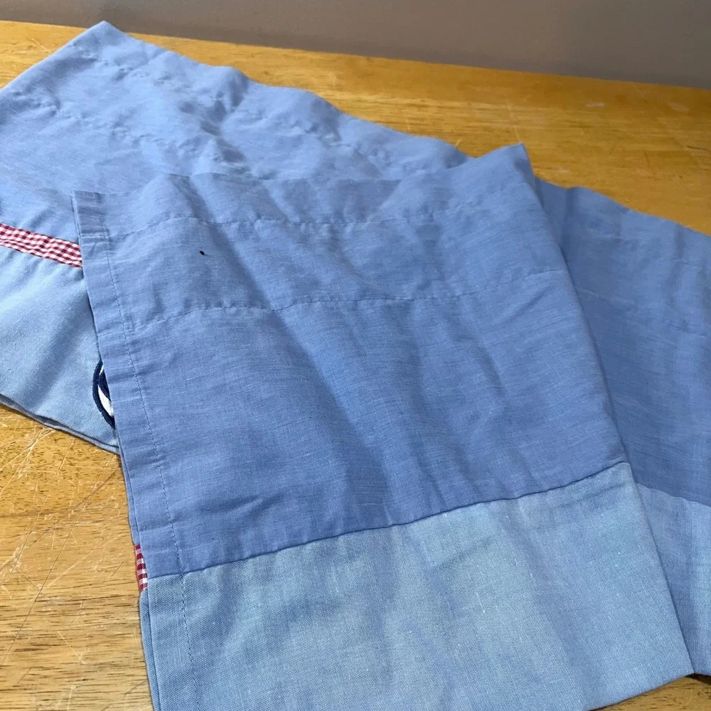 N/A blue fabric