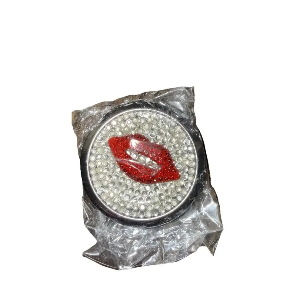 WeiWei Xiang Brand New Lips and Rhinestones Compact Mirror Gift Box New In Box
