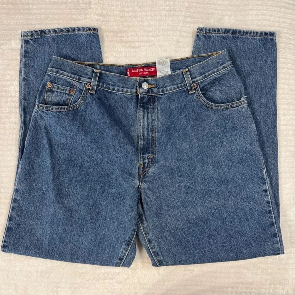 Levis excellent used