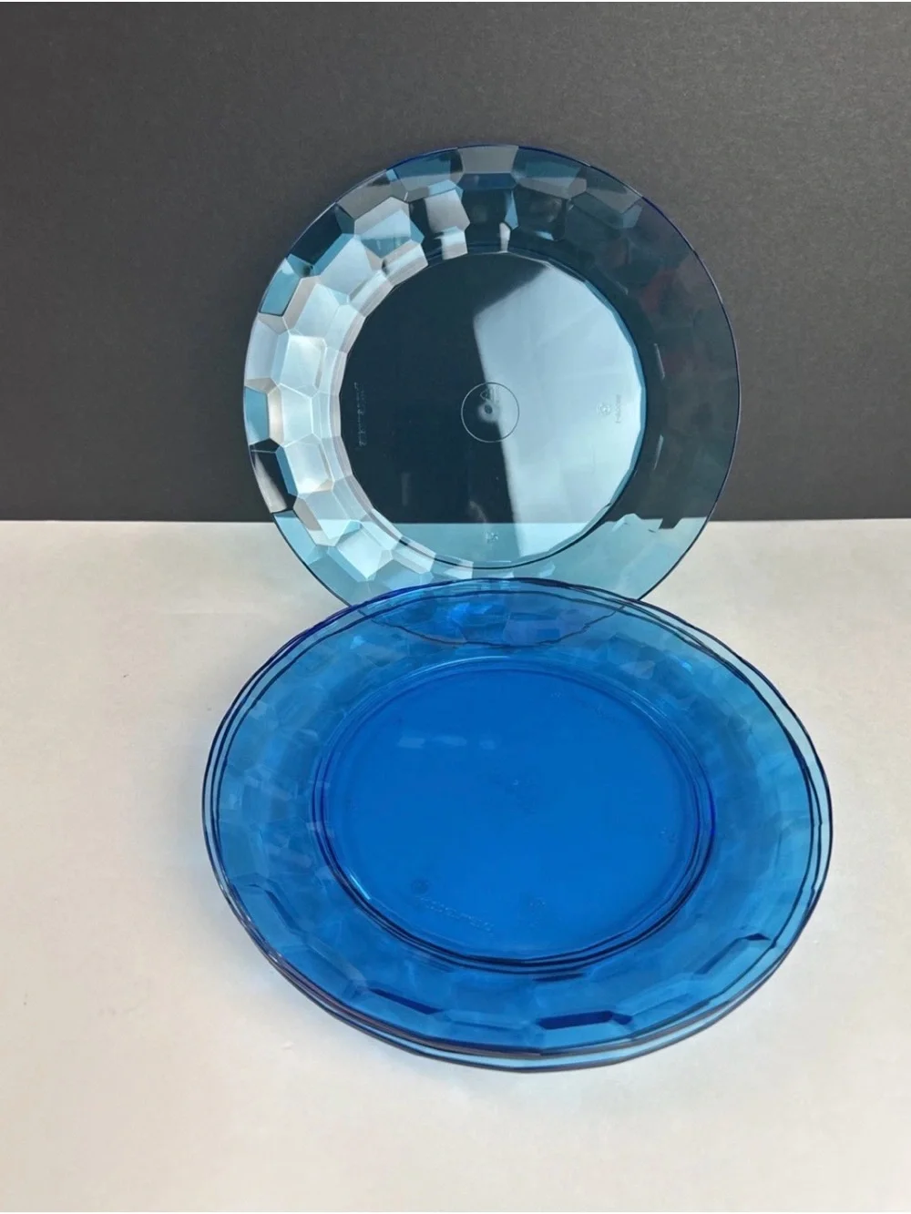 Tupperware Prism Fortecrisa Salad Acrylic Plates Ice Blue Azure 7” New Blue