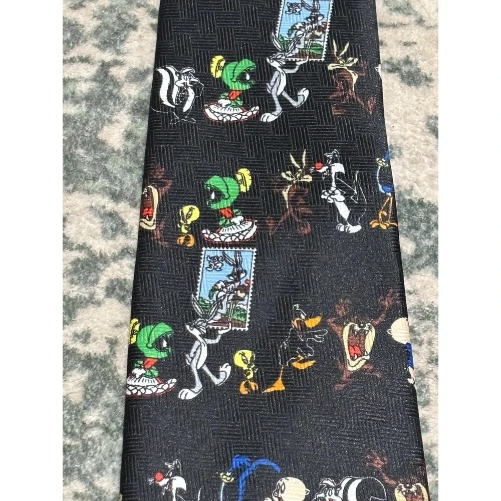 Vintage 1997 Looney Tunes Stamp Collection Warner Bros Neck Tie