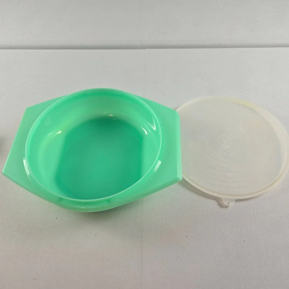 Tupperware vintage bowl